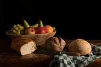 Stilleven brood en fruit