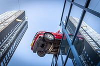 Auto außerhalb des Gebäudes