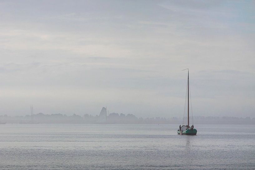 Skûtsje im Nebel von ThomasVaer | Tom Coehoorn