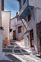 Gemütliche griechische Straße im alten Teil von Vathy (Samos Stadt)