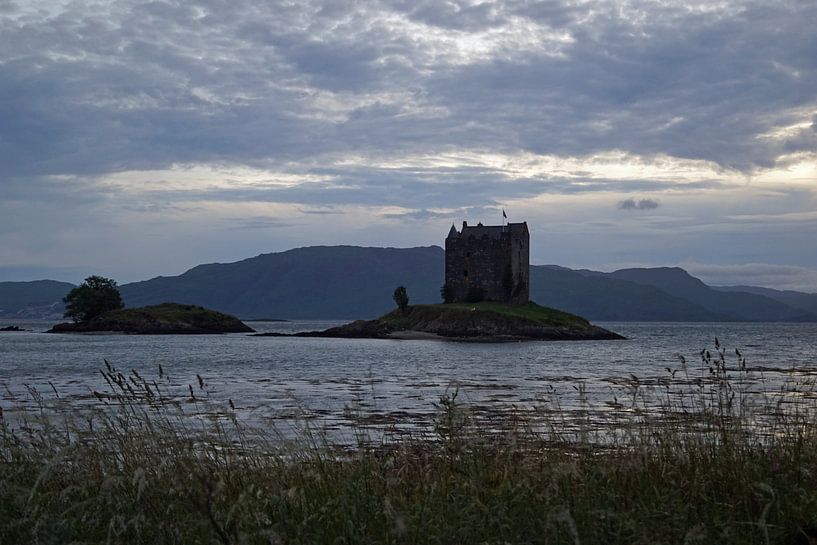 Castle Stalker ist ein Turmhaus etwa 2,5 Kilometer nordöstlich von Port Appin von Babetts Bildergalerie