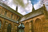Large church Naarden, statue Comenius