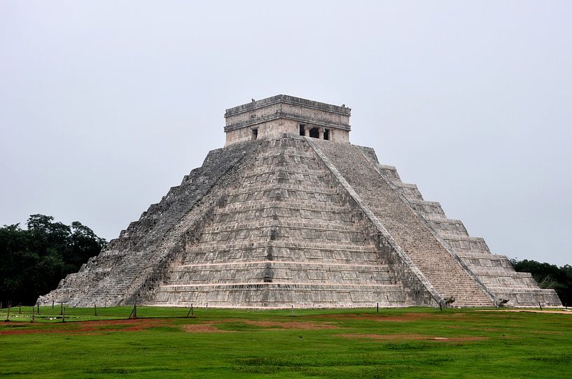 Piramide van Kukulcán, het hart van de Maya-beschaving van Frank Photos