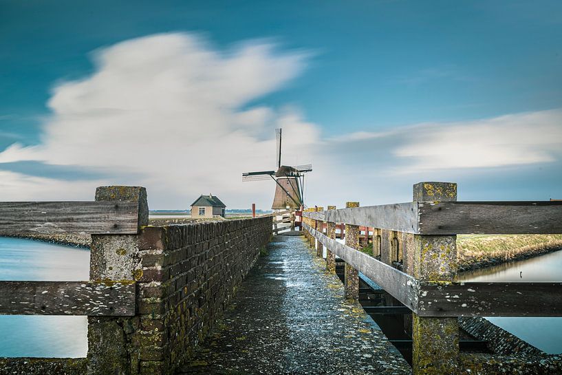 Célèbre moulin à vent néerlandais sur l'île de Texel, dans la mer des Wadden par Fotografiecor .nl