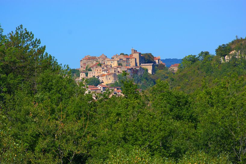 View on city Cordes sur Ciel, Tarn, France by Atelier Liesjes