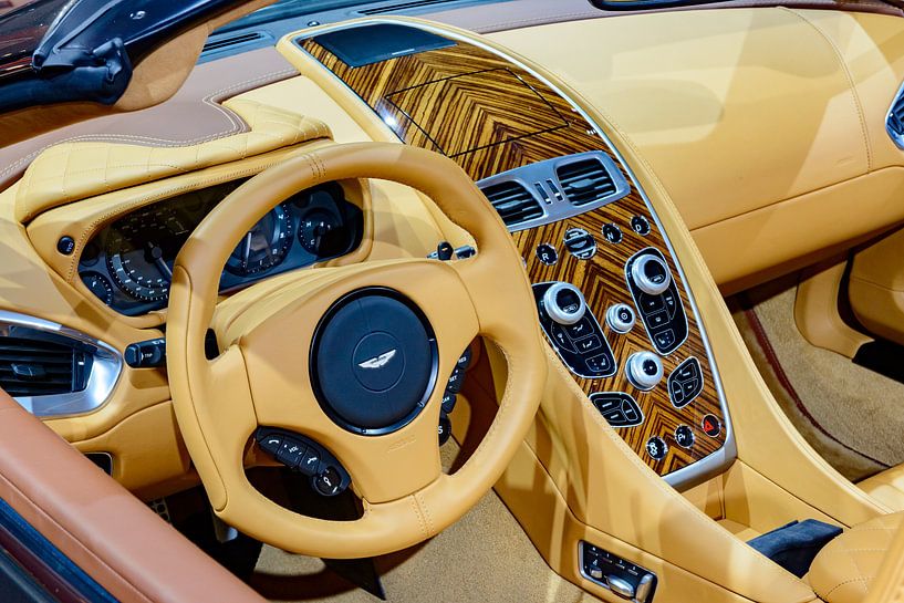 Intérieur de la voiture de sport décapotable Aston Martin Vanquish Volante par Sjoerd van der Wal Photographie