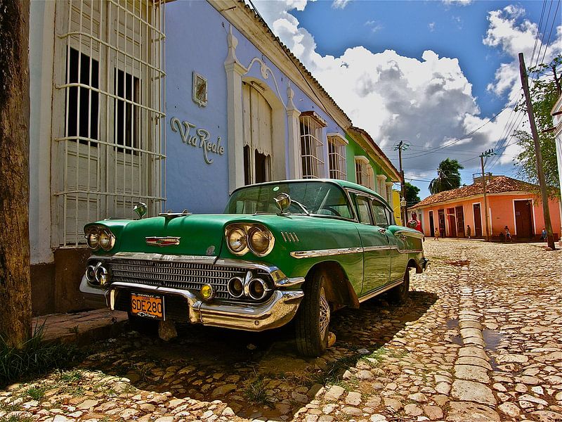 Oldtimer in Cuba van Iduna vanwoerkom