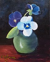 Violettes dans un vase