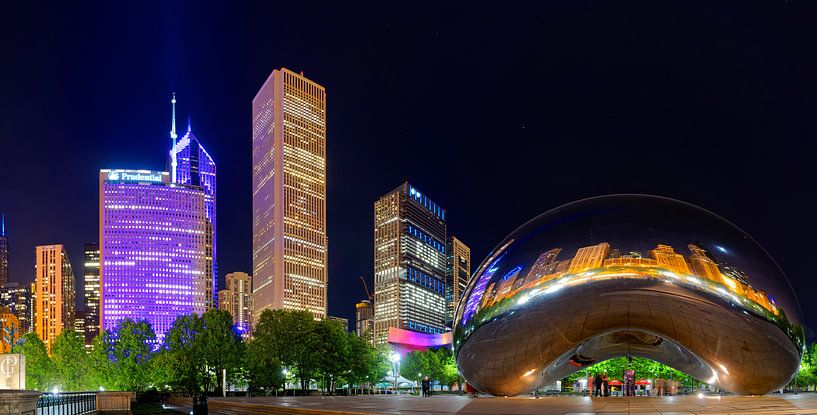 Chicago, Millennium Park in the evening by Atelier Liesjes
