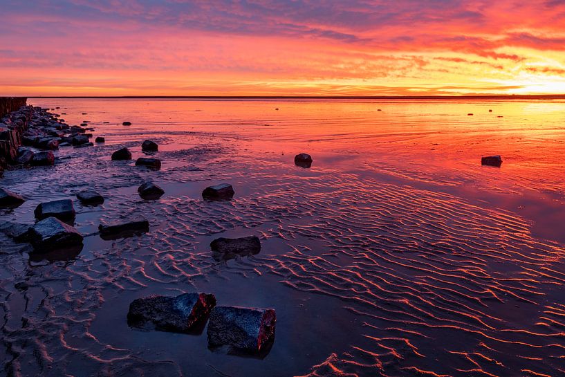 Beauty of colour above the mudflats by Anja Brouwer Fotografie