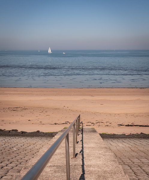the beach at.... by Liefs van Peet