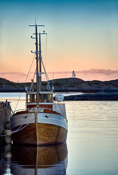 Rustic harbour of Finnøya, Norway by qtx