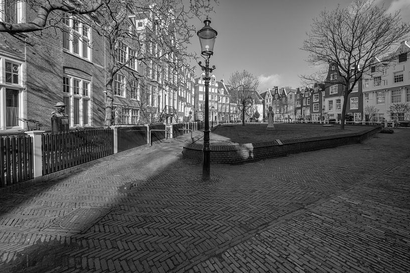 Beguinage Amsterdam by Peter Bartelings