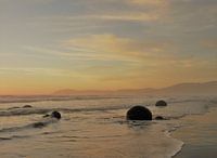 Zonsopgang in Moeraki, Nieuw-Zeeland