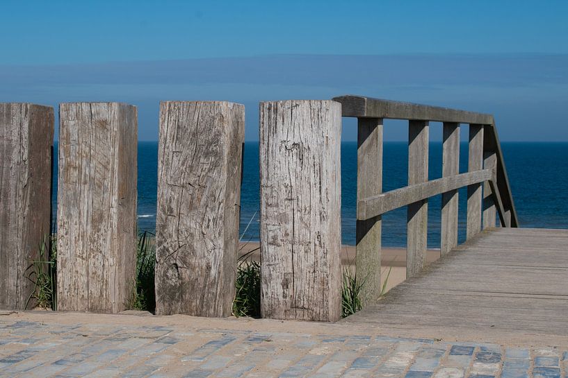 Blick auf den Strand und das Meer in Holland von Arjan van der Veer