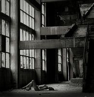 nackte alte Fabriksfrau erotisch