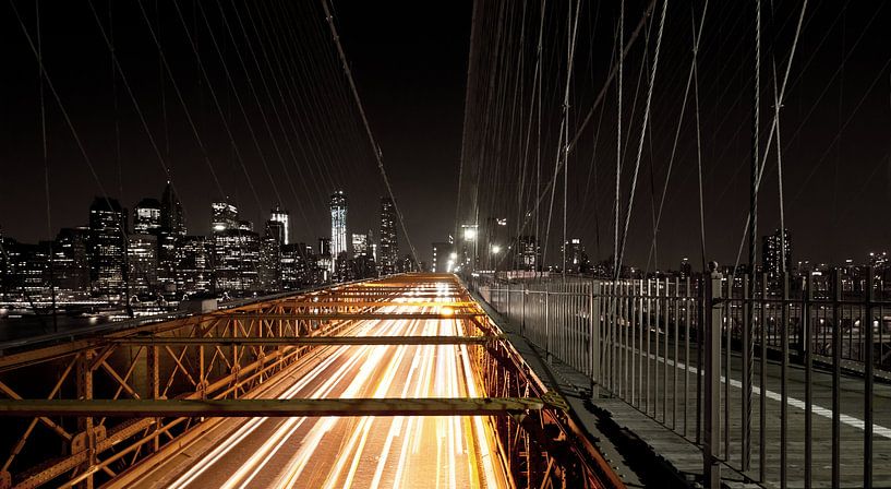 Le pont de Brooklyn de nuit par Jeroen Middelbeek