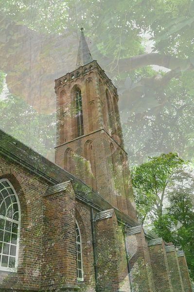 Abstracte fotografie | Kerk met eeuwenoude boom van Art. by Janine