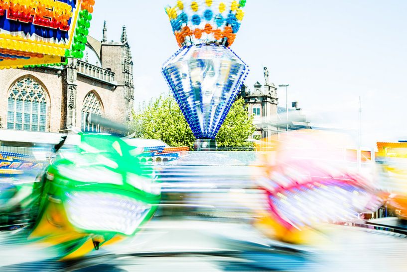 Draaiende Kermis Attractie by Robert Wiggers