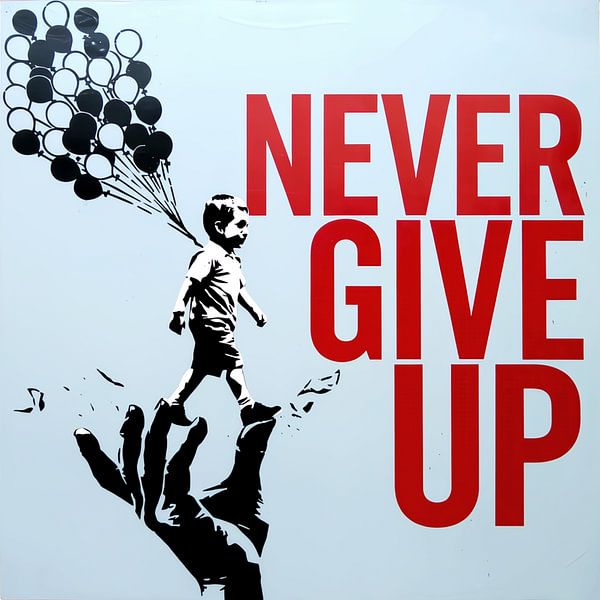 Stencil Typografie - Never give up Boy - 01 von Team W 32 Gallery