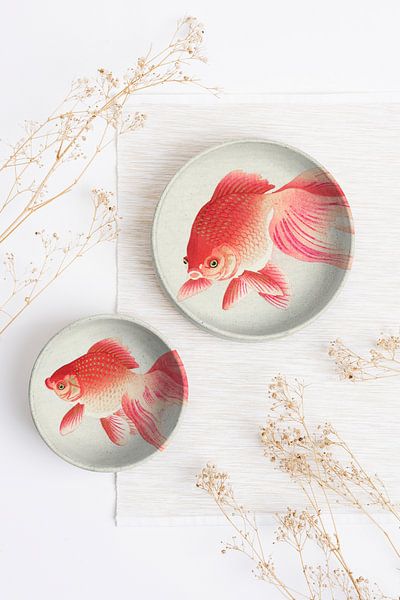 Japanese Dishes with Goldfish von Marja van den Hurk