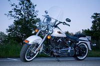 Harley Davidson Heritage softtail, avondopname