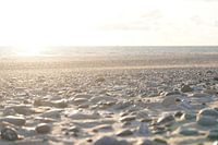 Plage romantique au soleil