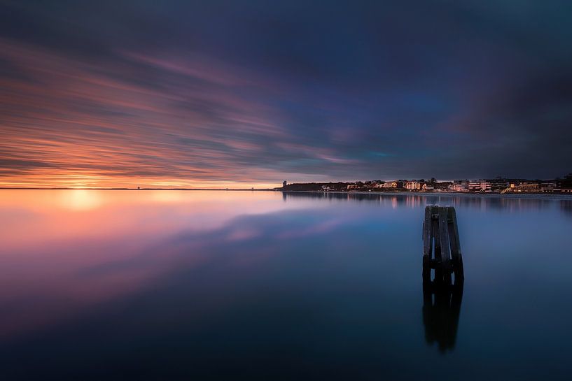 Sanfter Sonnenaufgang über der Ostsee in Scharbeutz. von Voss Fine Art Fotografie