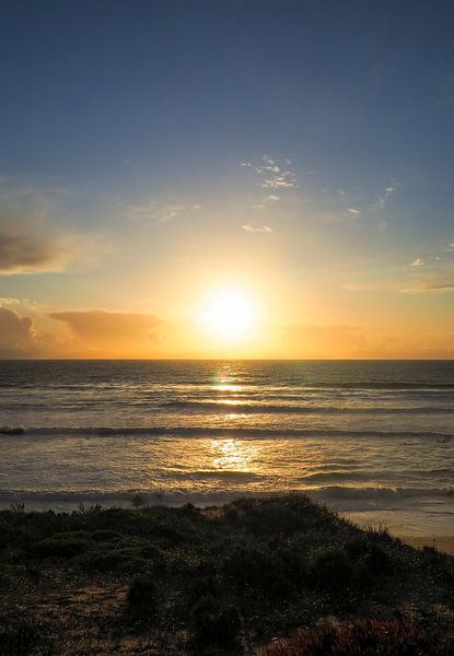 La liberté au bord de l'Atlantique 🌊🇵🇹 Le Fishermen's Trail - des falaises dorées, une mer d'un bleu profond et des étendues sans fin. par Miriam Schwarzfischer Fotografie