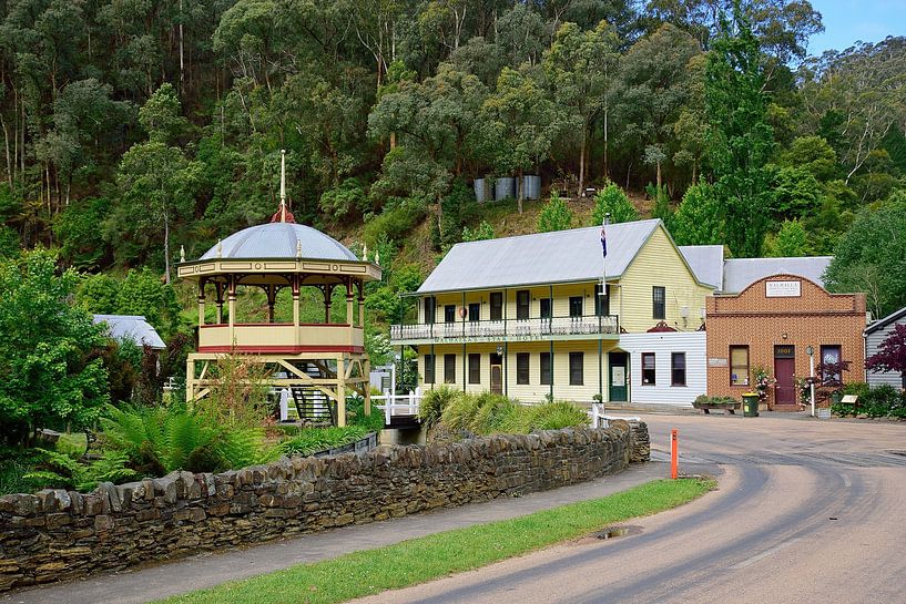 Marche vers l'hôtel Star par Frank's Awesome Travels