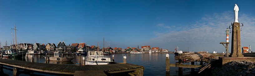 Met havenzicht by Jack Tol