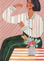 Femme en rayures, couleurs vives, écoute de la musique