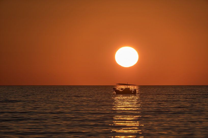 Sunset on Lesbos by Rinus Lasschuyt Fotografie