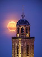 Super lune sur la tour Lebuinus à Deventer
