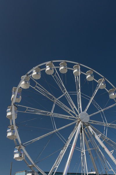 Ferris wheel in summer by Patrick Verhoef