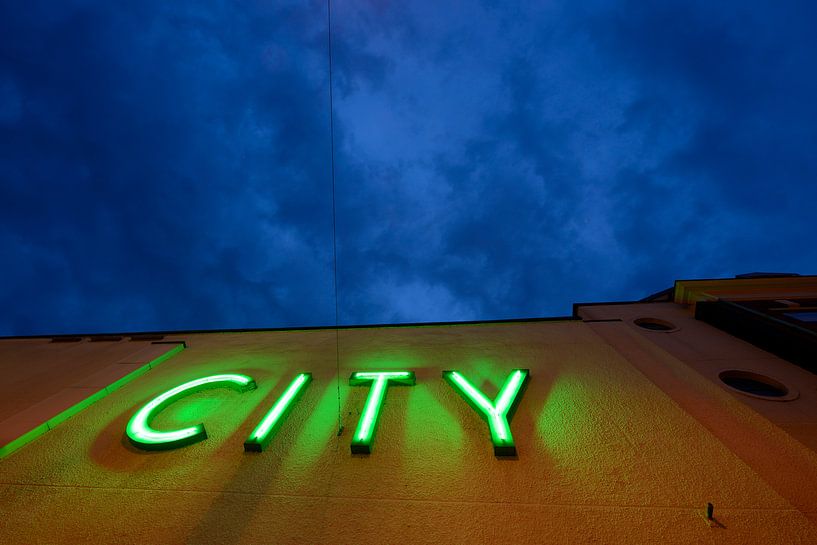Wolff City cinema on Voorstraat in Utrecht by Donker Utrecht