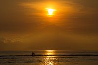 Zonsondergang Bali agung vulkaan