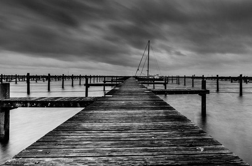 Steiger Stavoren by Richard van der Zwan