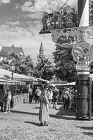 Viktualienmarkt München mit Maibaum schwarz/weiß