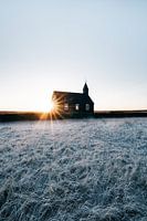 Sonnenaufgang in der Búðakirkja - der schwarzen Kirche von Island