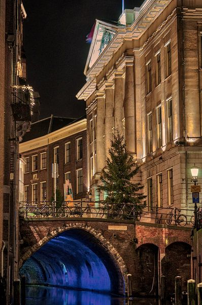 Stadhuis en Oude gracht, Utrecht by Verliefd op Utrecht