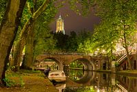 Utrecht Oudegracht: Domkirche oberhalb von Smeebrug