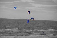 kitesurfers strand zandvoort