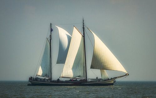 Naviguer sur la mer sur Mart Houtman