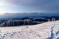 Vue lointaine sur la Rhön