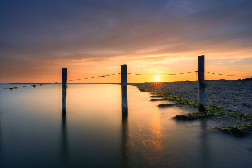 Strand bei Sonnenuntergang von Björn van den Berg