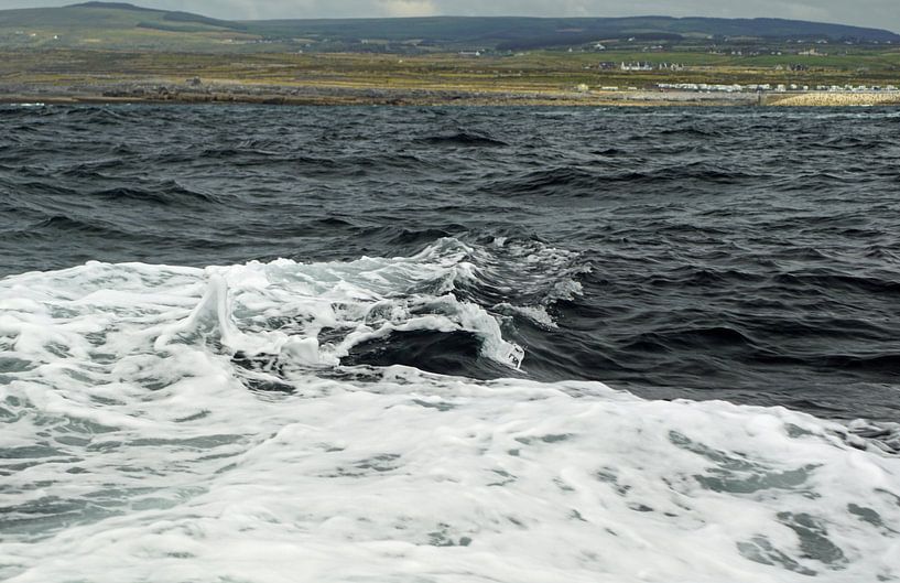 Boat trip on the Atlantic Ocean to the Cliffs of Moher by Babetts Bildergalerie
