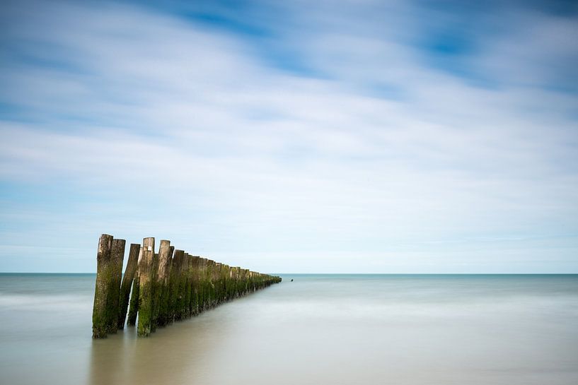 Paaltjes aan zee par Elles Rijsdijk