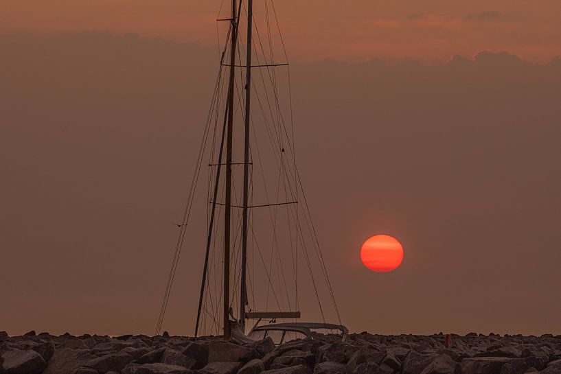 morning fireball by Marc-Sven Kirsch