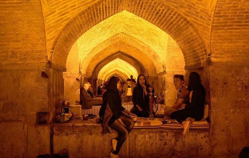 Iran, Esfahan - Khaju Brücke von Jeroen Kleiberg